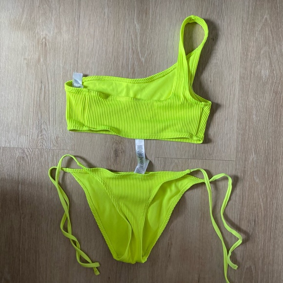 Primark one shoulder bikini - Picture 2 of 2